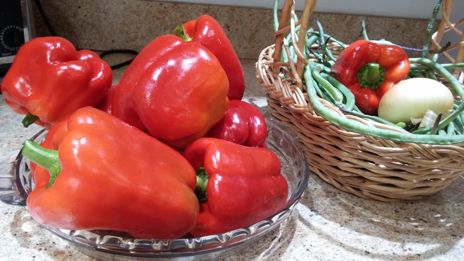 How do you preserve roasted peppers?